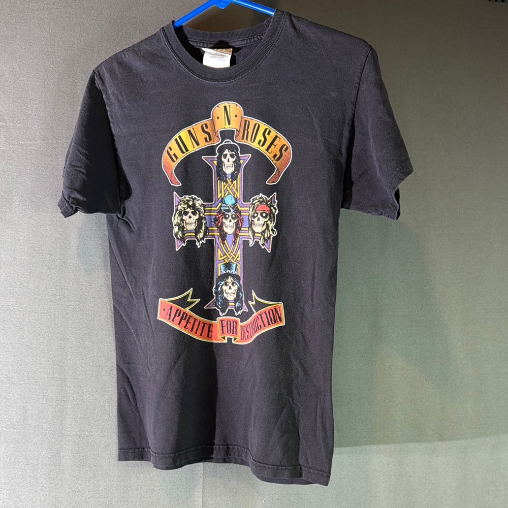 Guns N’ Roses‎ men’s size 34/36 Hanes Black Short Sleeve Tee Iconic Design